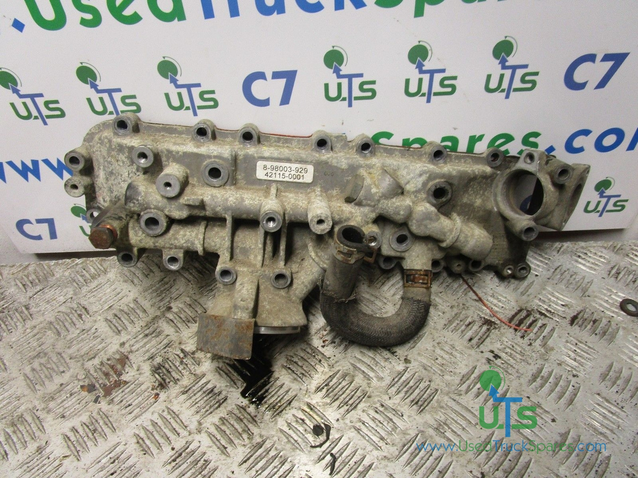 ISUZU NKR (4JJ1) OIL COOLER AND FILTER HOUSING P/NO 898003929 - Motor y piezas para Camión: foto 1 ISUZU NKR (4JJ1) OIL COOLER AND FILTER HOUSING P/NO 898003929 - Motor y piezas para Camión: foto 1