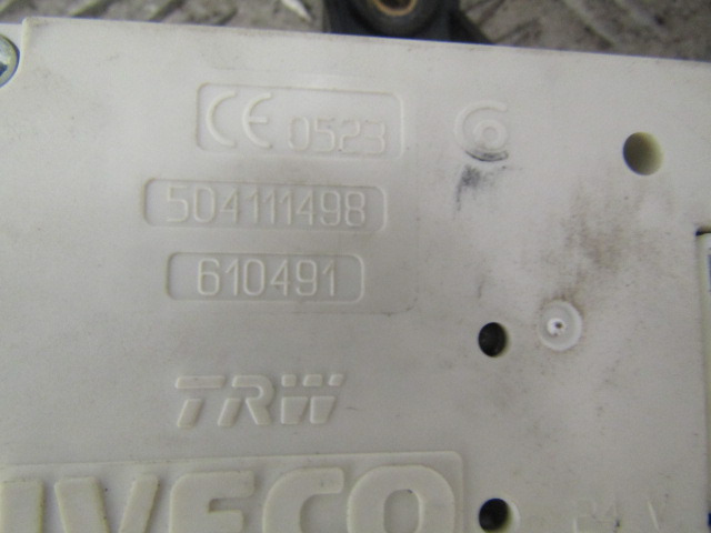 IVECO STRALIS CONTROL UNIT P/NO 504111498 - Sistema eléctrico para Camión: foto 2 IVECO STRALIS CONTROL UNIT P/NO 504111498 - Sistema eléctrico para Camión: foto 2