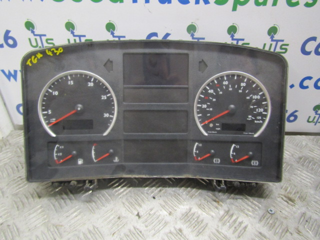 MAN TGA CLOCK CLUSTER P/NO 81.27202.5155 - Cabina e interior para Camión: foto 1 MAN TGA CLOCK CLUSTER P/NO 81.27202.5155 - Cabina e interior para Camión: foto 1