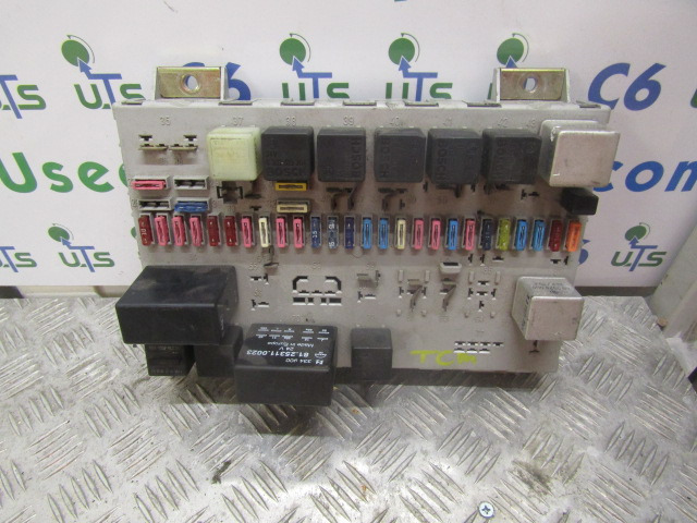 MAN TGA FUSEBOARD P/NO 81.25444.6060 - Sistema eléctrico para Camión: foto 1 MAN TGA FUSEBOARD P/NO 81.25444.6060 - Sistema eléctrico para Camión: foto 1