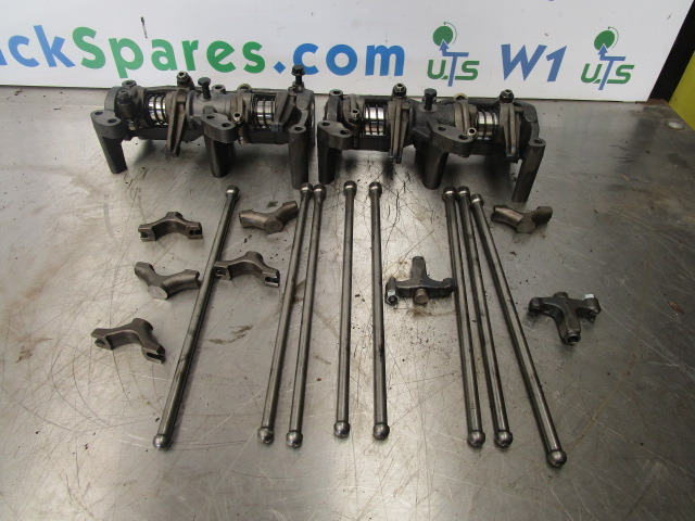 MAN TGL 7.5T ROCKER SHAFT & PUSHROD P/NO 51.04202-3083 - Motor y piezas para Camión: foto 4 MAN TGL 7.5T ROCKER SHAFT & PUSHROD P/NO 51.04202-3083 - Motor y piezas para Camión: foto 4