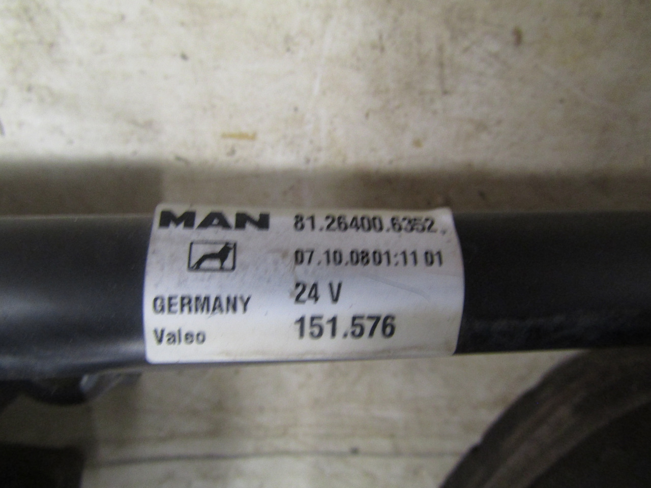 MAN TGL / TGM COMPLETE WIPER MECHANISM 81.26401.6142 - Cabina e interior para Camión: foto 3 MAN TGL / TGM COMPLETE WIPER MECHANISM 81.26401.6142 - Cabina e interior para Camión: foto 3