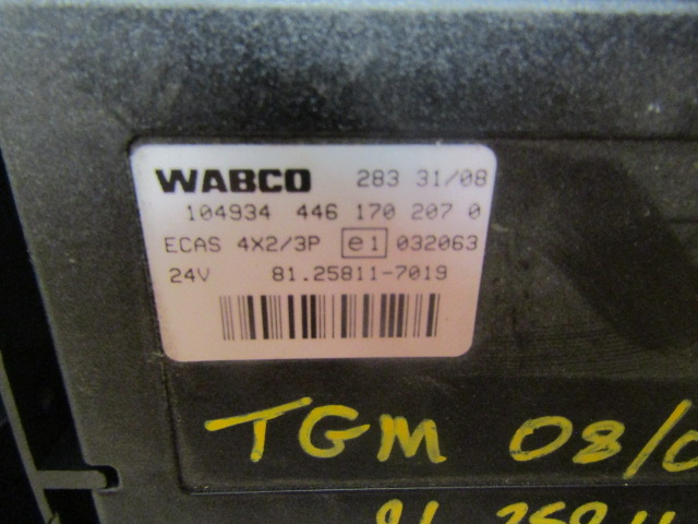 MAN TGM ECAS ECU WABCO P/NO 446 170 2070 MAN P/NO 81.25811.7019 - Unidad de control para Camión: foto 2 MAN TGM ECAS ECU WABCO P/NO 446 170 2070 MAN P/NO 81.25811.7019 - Unidad de control para Camión: foto 2