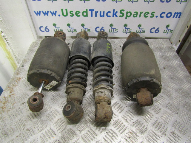 MAN TGS 440 TRACTOR UNIT (SET OF 4) CABSHOCKS P/NO 81.41722.6068 / 6073 - Cabina e interior para Camión: foto 1 MAN TGS 440 TRACTOR UNIT (SET OF 4) CABSHOCKS P/NO 81.41722.6068 / 6073 - Cabina e interior para Camión: foto 1