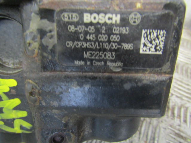 MITSUBISHI 4M50 BOSCH FUEL PUMP P/NO 0445 020 050 / ME225083 - Sistema de combustible para Camión: foto 3 MITSUBISHI 4M50 BOSCH FUEL PUMP P/NO 0445 020 050 / ME225083 - Sistema de combustible para Camión: foto 3