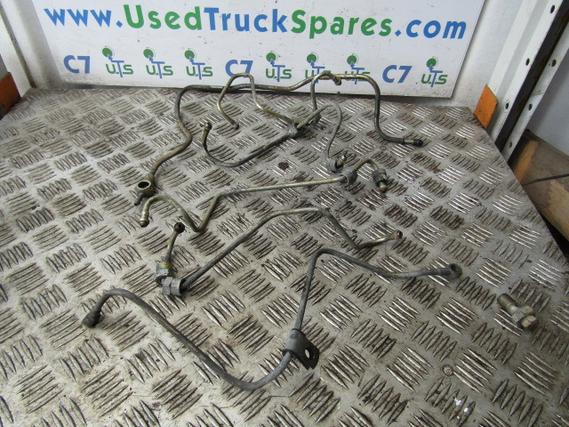 MITSUBISHI CANTER INJECTOR / FUEL PIPE (SET OF 7) - Sistema de combustible para Camión: foto 1 MITSUBISHI CANTER INJECTOR / FUEL PIPE (SET OF 7) - Sistema de combustible para Camión: foto 1