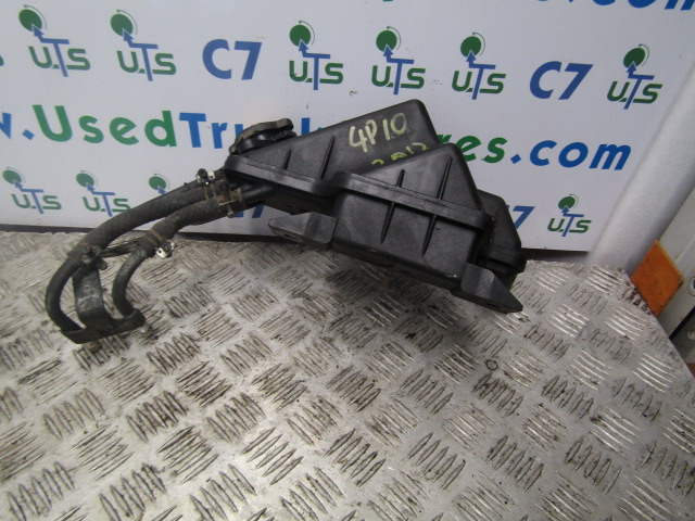 MITSUBISHI FUSO 75C 4P10 HEADERTANK - Motor y piezas para Camión: foto 1 MITSUBISHI FUSO 75C 4P10 HEADERTANK - Motor y piezas para Camión: foto 1