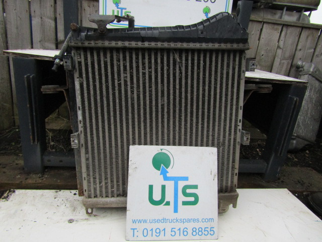 RENAULT MIDLUM DXI 180 RADIATOR P/NO M5422001 - Radiador para Camión: foto 1 RENAULT MIDLUM DXI 180 RADIATOR P/NO M5422001 - Radiador para Camión: foto 1