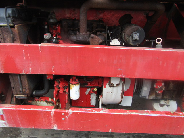 VACUUM TANKER TRAILER TRI AXLE 1996 STEEL TANK FITTED WITH 3CYL PERKINS DONKEY ENGINE - Semirremolque cisterna: foto 1 VACUUM TANKER TRAILER TRI AXLE 1996 STEEL TANK FITTED WITH 3CYL PERKINS DONKEY ENGINE - Semirremolque cisterna: foto 1