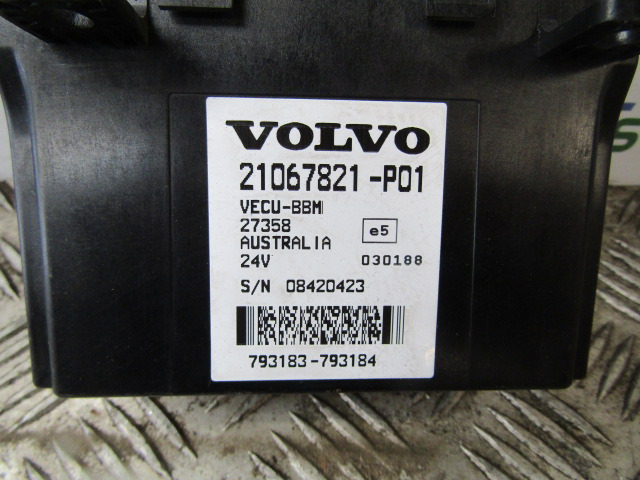 VOLVO BBM ECU P/NO 21067821-P01 - Unidad de control para Camión: foto 2 VOLVO BBM ECU P/NO 21067821-P01 - Unidad de control para Camión: foto 2