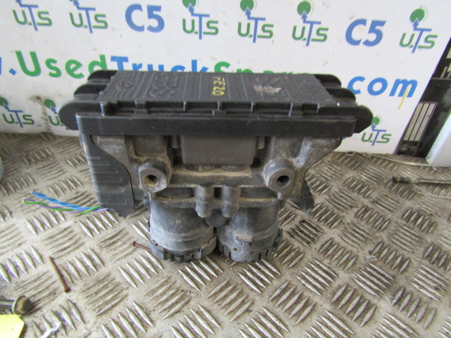 VOLVO FE EBS MODULATOR VALVE EURO 6 - Unidad de control para Camión: foto 1 VOLVO FE EBS MODULATOR VALVE EURO 6 - Unidad de control para Camión: foto 1