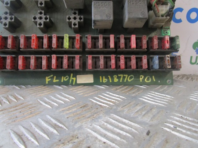 VOLVO FL10/FL7 FUSEBOARD 1618770-P01 - Sistema eléctrico para Camión: foto 2 VOLVO FL10/FL7 FUSEBOARD 1618770-P01 - Sistema eléctrico para Camión: foto 2
