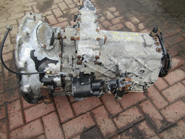 VOLVO FL6 ZF 56.66 6 SPEED MANUAL GEARBOX - Caja de cambios para Camión: foto 3 VOLVO FL6 ZF 56.66 6 SPEED MANUAL GEARBOX - Caja de cambios para Camión: foto 3