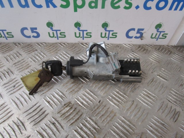 VOLVO FM/FH VERSION 2 IGNITION LOCK AND KEY 106343 - Cabina e interior para Camión: foto 1 VOLVO FM/FH VERSION 2 IGNITION LOCK AND KEY 106343 - Cabina e interior para Camión: foto 1