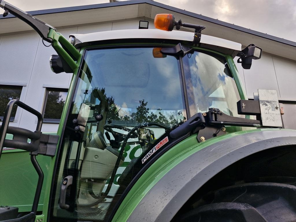 Fendt 826 VARIO PROFI PLUS - Tractor: foto 5 Fendt 826 VARIO PROFI PLUS - Tractor: foto 5