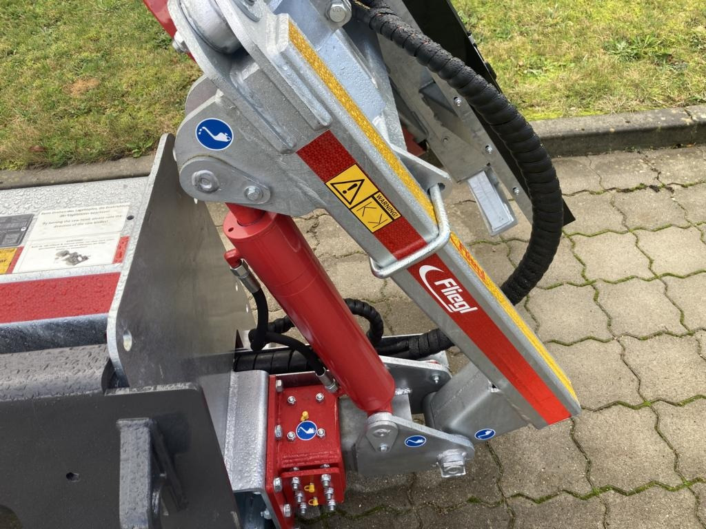 Fliegl WOODKING DUO - Implemento para Maquinaria forestal: foto 5 Fliegl WOODKING DUO - Implemento para Maquinaria forestal: foto 5