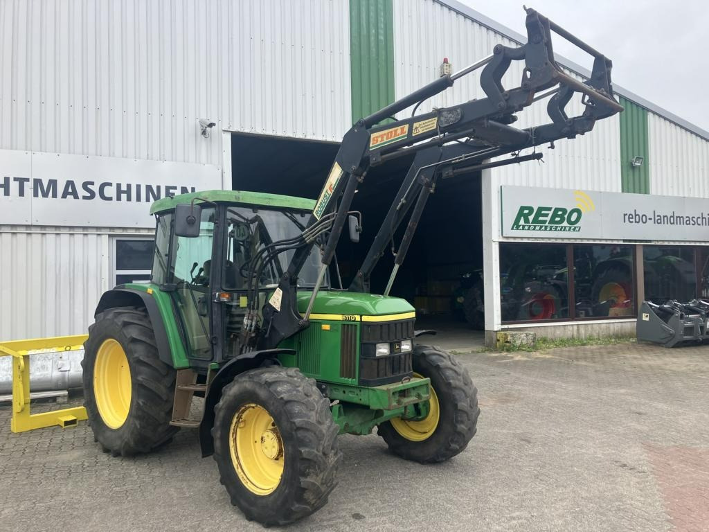 John Deere 6110 SE - Tractor: foto 1 John Deere 6110 SE - Tractor: foto 1