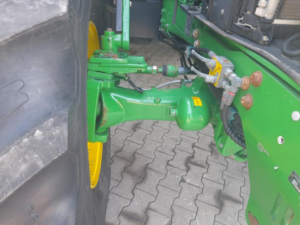 John Deere 6215R - Tractor: foto 3 John Deere 6215R - Tractor: foto 3