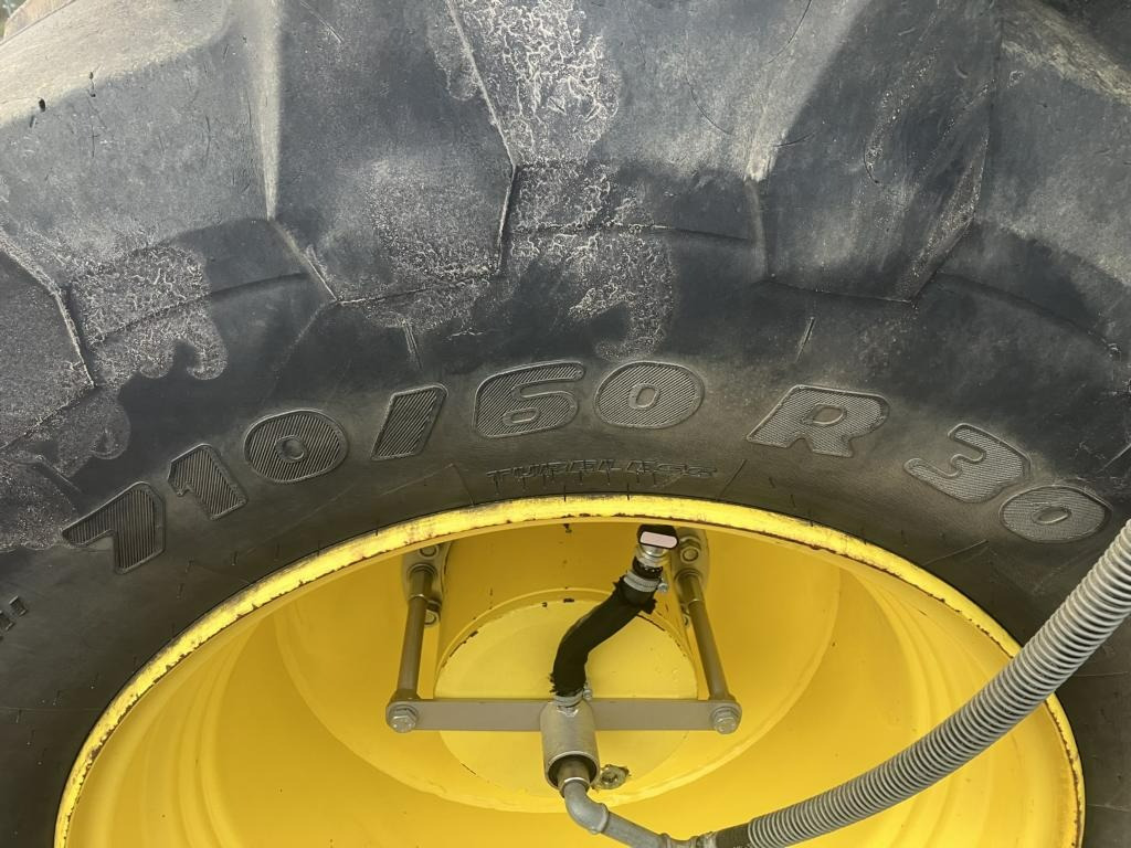 John Deere 6215R - Tractor: foto 4 John Deere 6215R - Tractor: foto 4