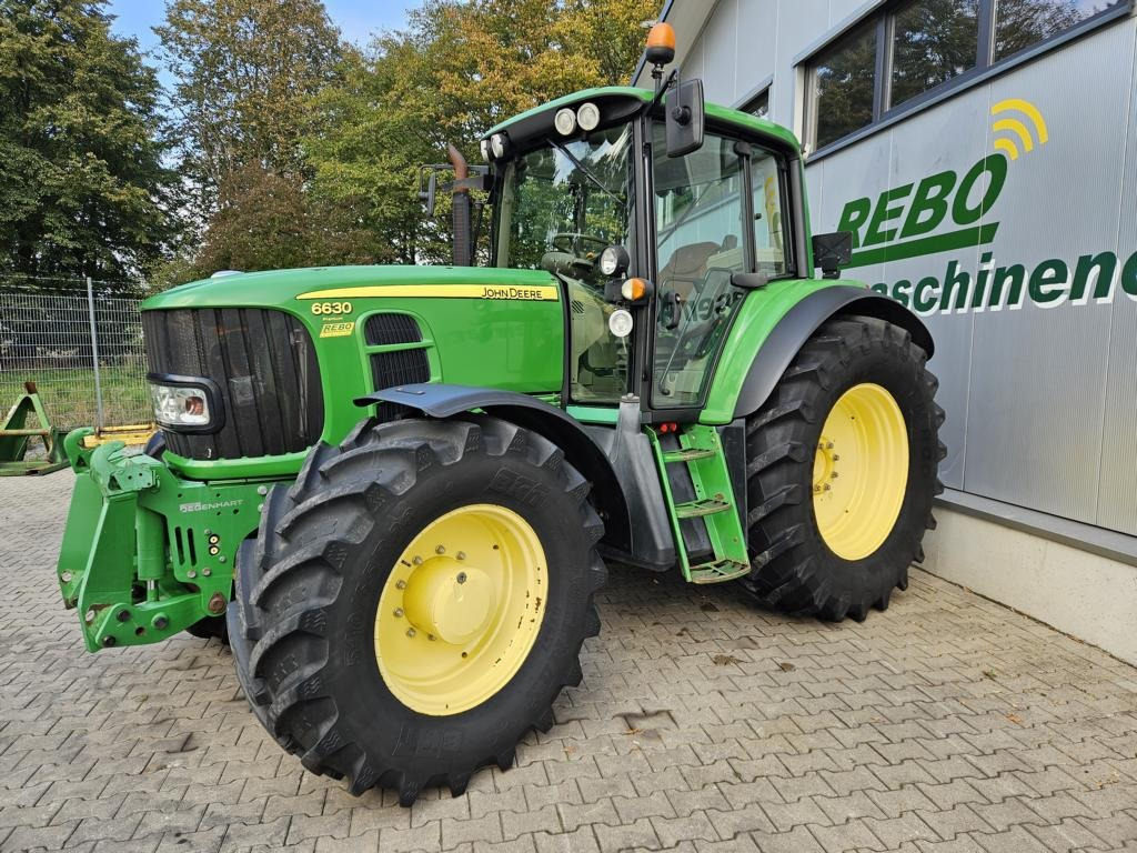 John Deere 6630 Premium - Tractor: foto 1 John Deere 6630 Premium - Tractor: foto 1