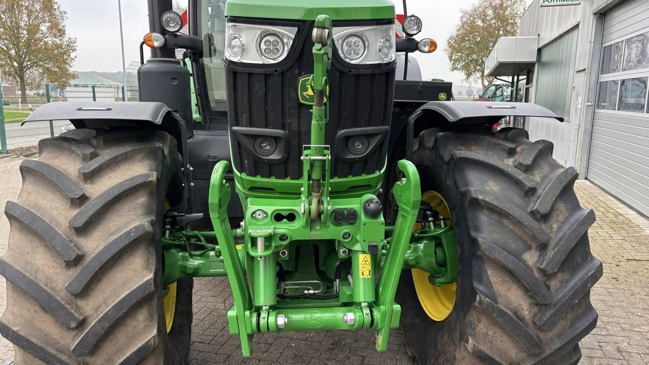 Tractor nuevo John Deere 6R215: foto 24 Tractor nuevo John Deere 6R215: foto 24