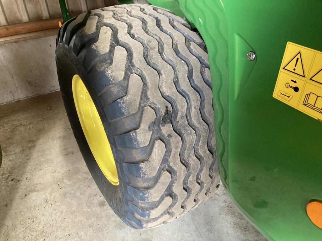 John Deere V461M - Encintadora de pacas: foto 3 John Deere V461M - Encintadora de pacas: foto 3