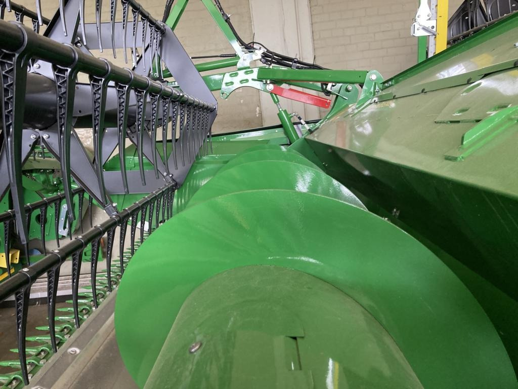 John Deere VARIABLES SCHNEIDWERK 722X MY2 - Cosechadora de granos: foto 3 John Deere VARIABLES SCHNEIDWERK 722X MY2 - Cosechadora de granos: foto 3