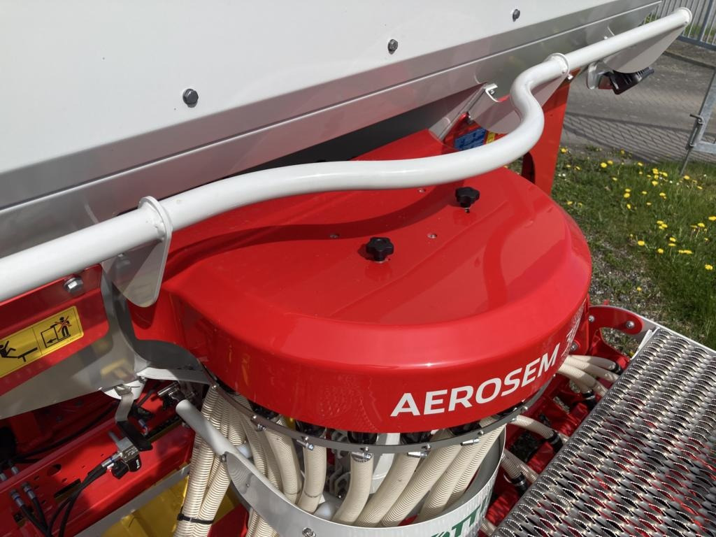Pöttinger AEROSEM 3002 A - Sembradora: foto 3 Pöttinger AEROSEM 3002 A - Sembradora: foto 3