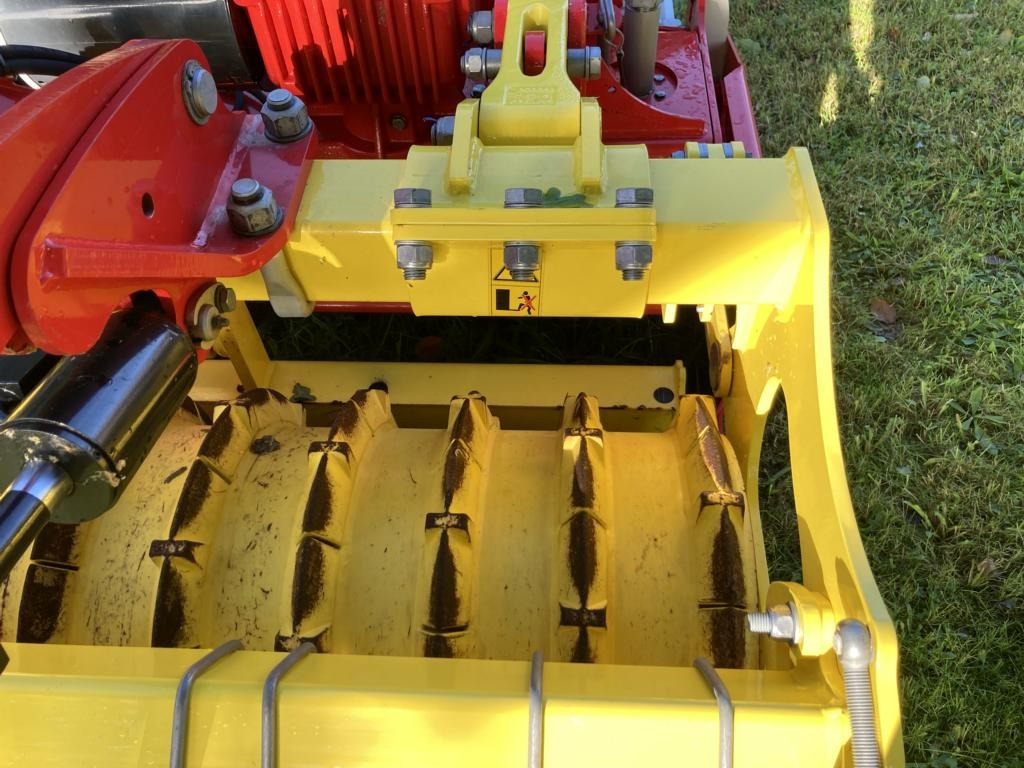 Pöttinger LION 403 C - Grada: foto 5 Pöttinger LION 403 C - Grada: foto 5