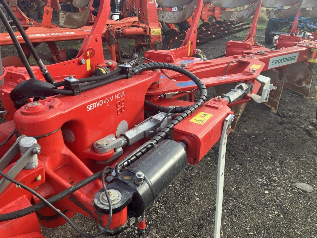 Pöttinger SERVO 45 M 5-SCHAR NOVA - Arado: foto 5 Pöttinger SERVO 45 M 5-SCHAR NOVA - Arado: foto 5