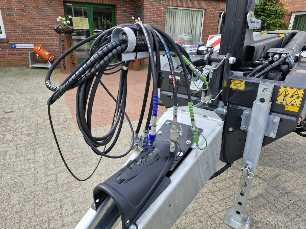 Remolque nuevo Fliegl HKL 22: foto 9