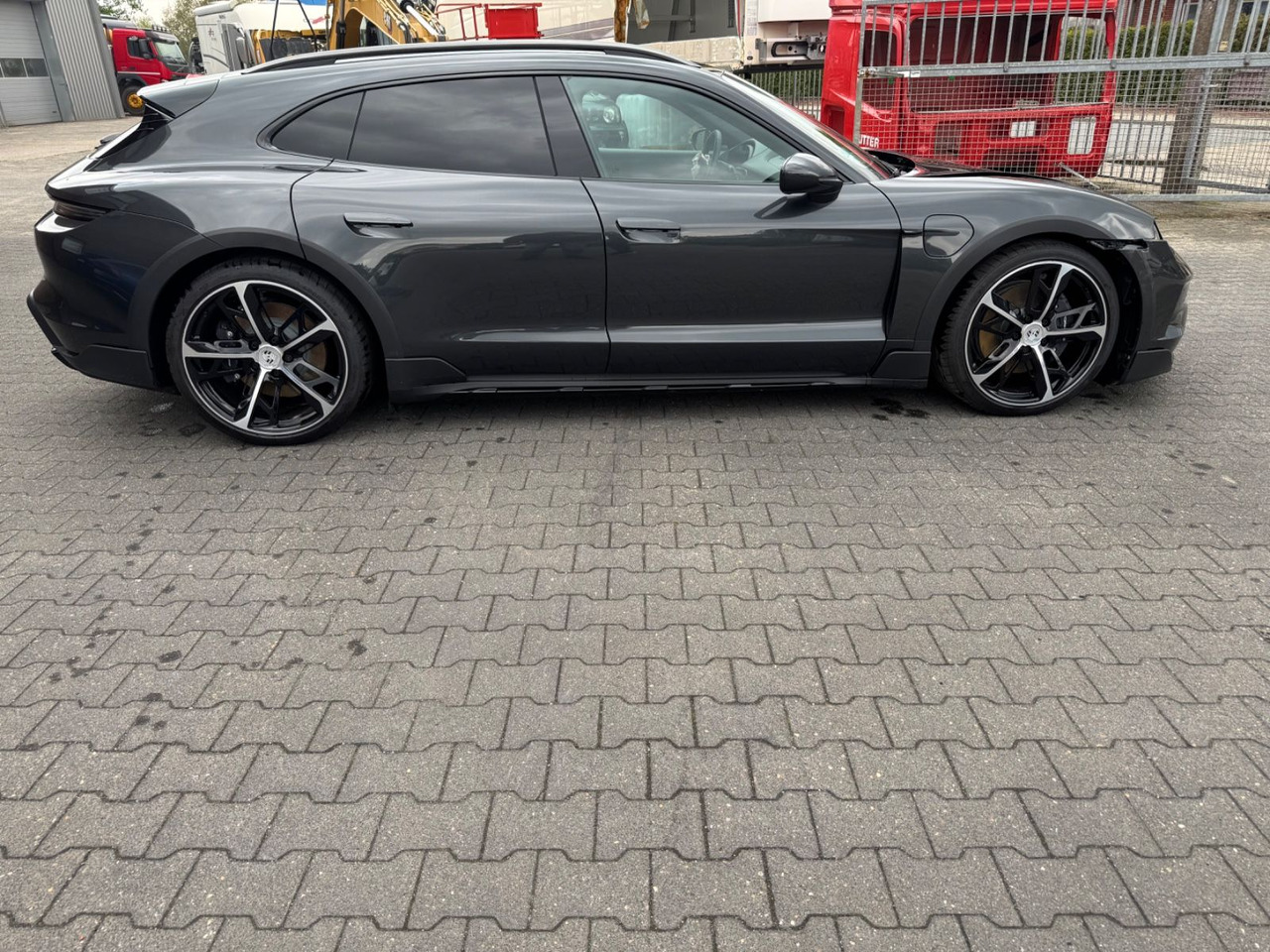 Porsche Taycan Cross Turismo 4 NUR 450 KM!! - Coche: foto 3 Porsche Taycan Cross Turismo 4 NUR 450 KM!! - Coche: foto 3