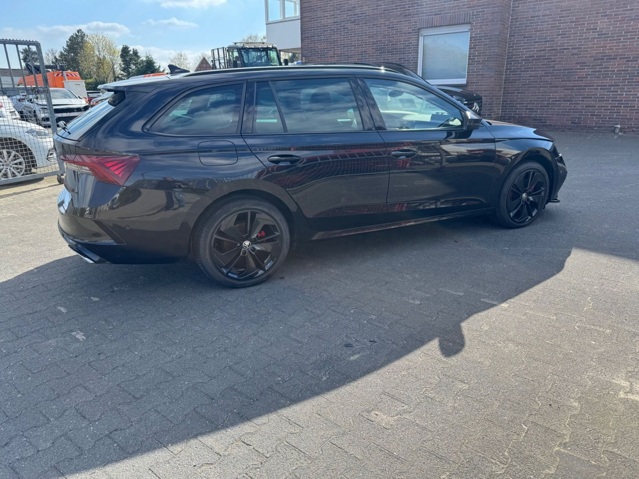 Skoda Octavia Combi RS 2.0 TDI 147kW 7-Gang DSG Pano - Coche: foto 5 Skoda Octavia Combi RS 2.0 TDI 147kW 7-Gang DSG Pano - Coche: foto 5