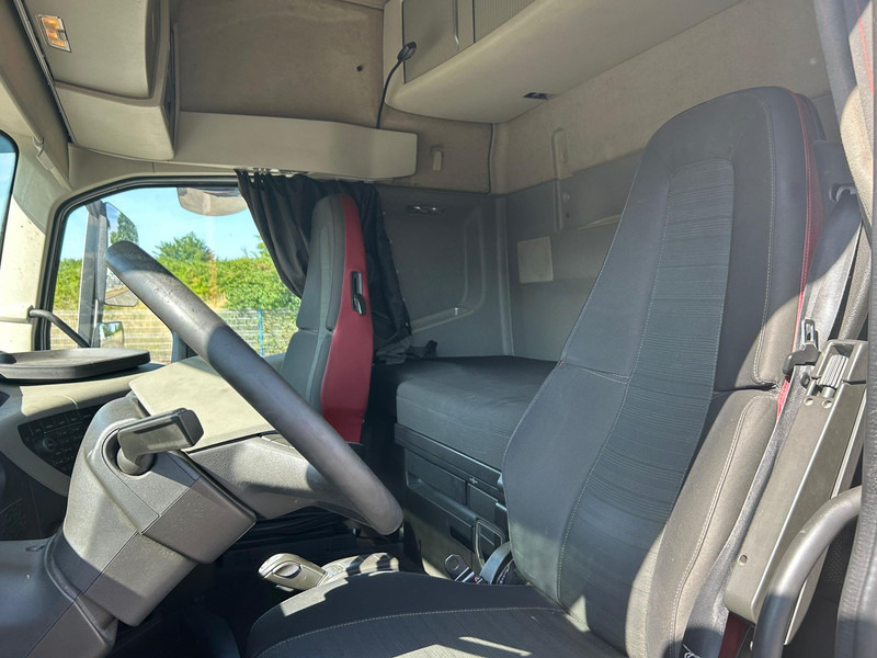 Cabeza tractora Volvo FH: foto 8