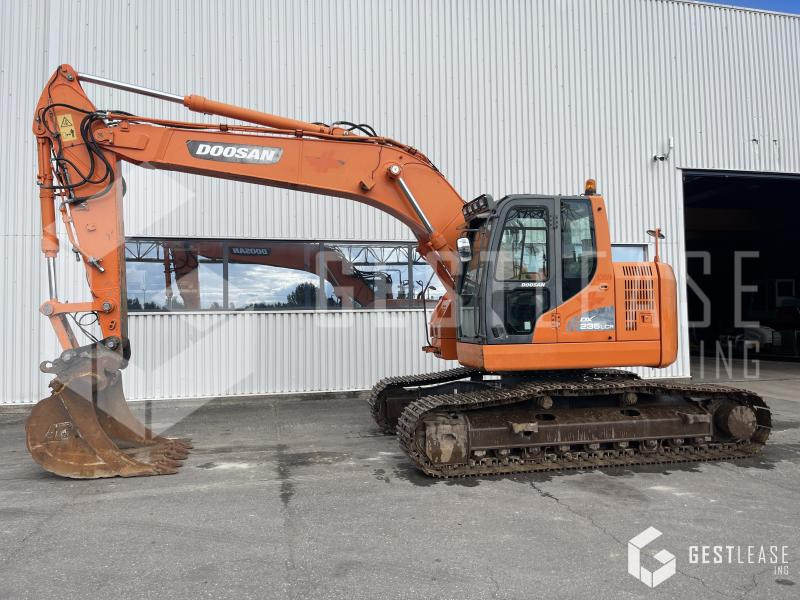 Doosan DX235LC - Excavadora de cadenas: foto 1 Doosan DX235LC - Excavadora de cadenas: foto 1