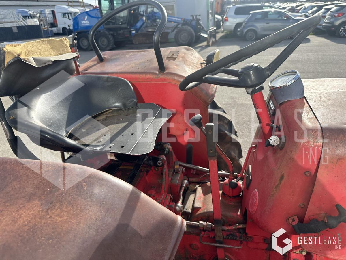 Leasing para Mc Cormick D326 Mc Cormick D326: foto 7 Leasing para Mc Cormick D326 Mc Cormick D326: foto 7