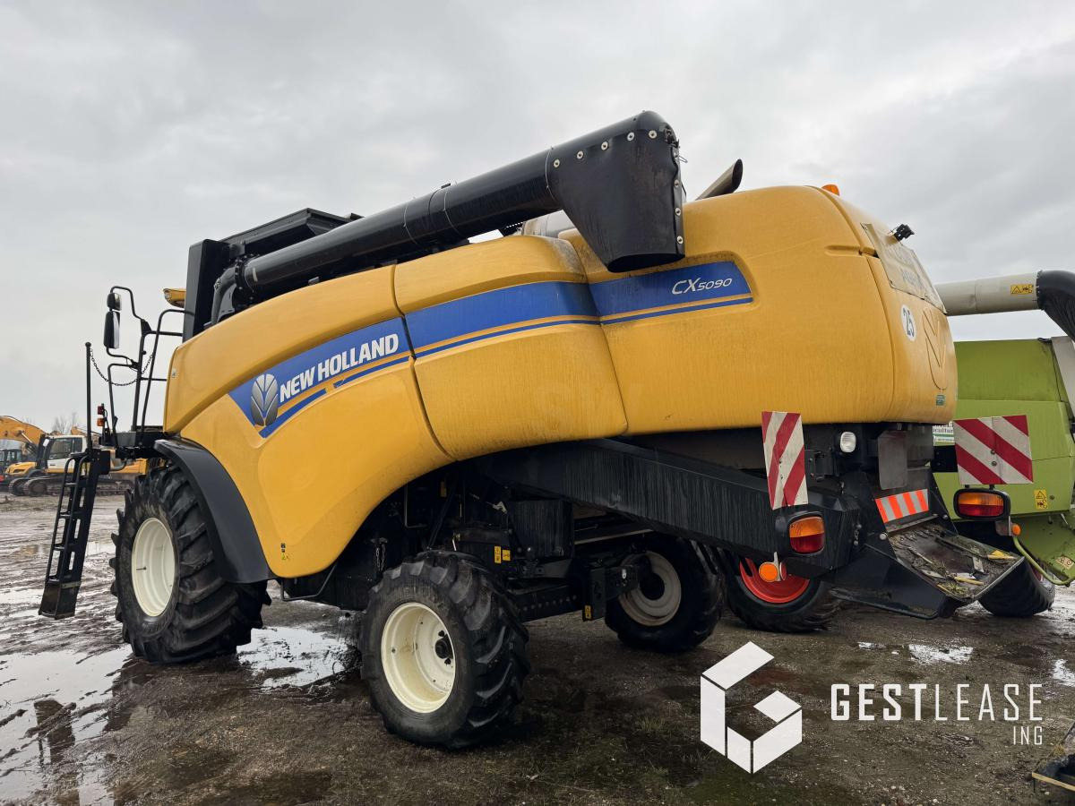 New Holland CX5090 - Cosechadora de granos: foto 2 New Holland CX5090 - Cosechadora de granos: foto 2