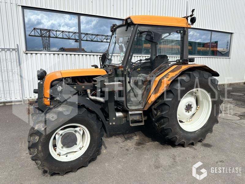 Renault PALES 240 - Tractor: foto 1 Renault PALES 240 - Tractor: foto 1