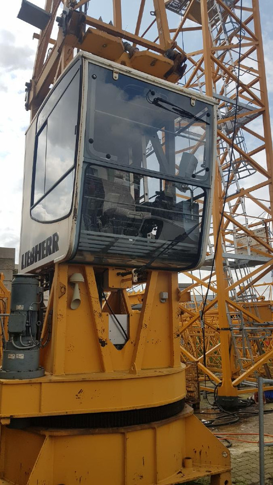 Liebherr 140 EC-H Litronic 2008 - Grúa torre: foto 1 Liebherr 140 EC-H Litronic 2008 - Grúa torre: foto 1