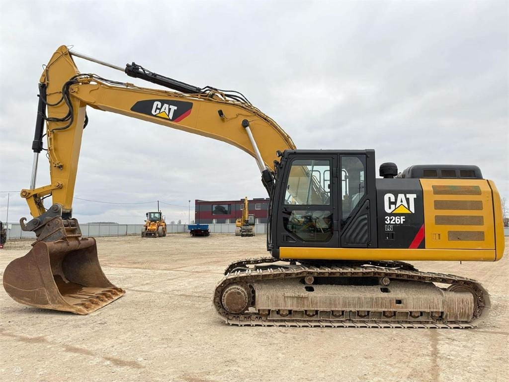 CAT 326 FLN, 2.5 m3 - Excavadora de cadenas: foto 2 CAT 326 FLN, 2.5 m3 - Excavadora de cadenas: foto 2