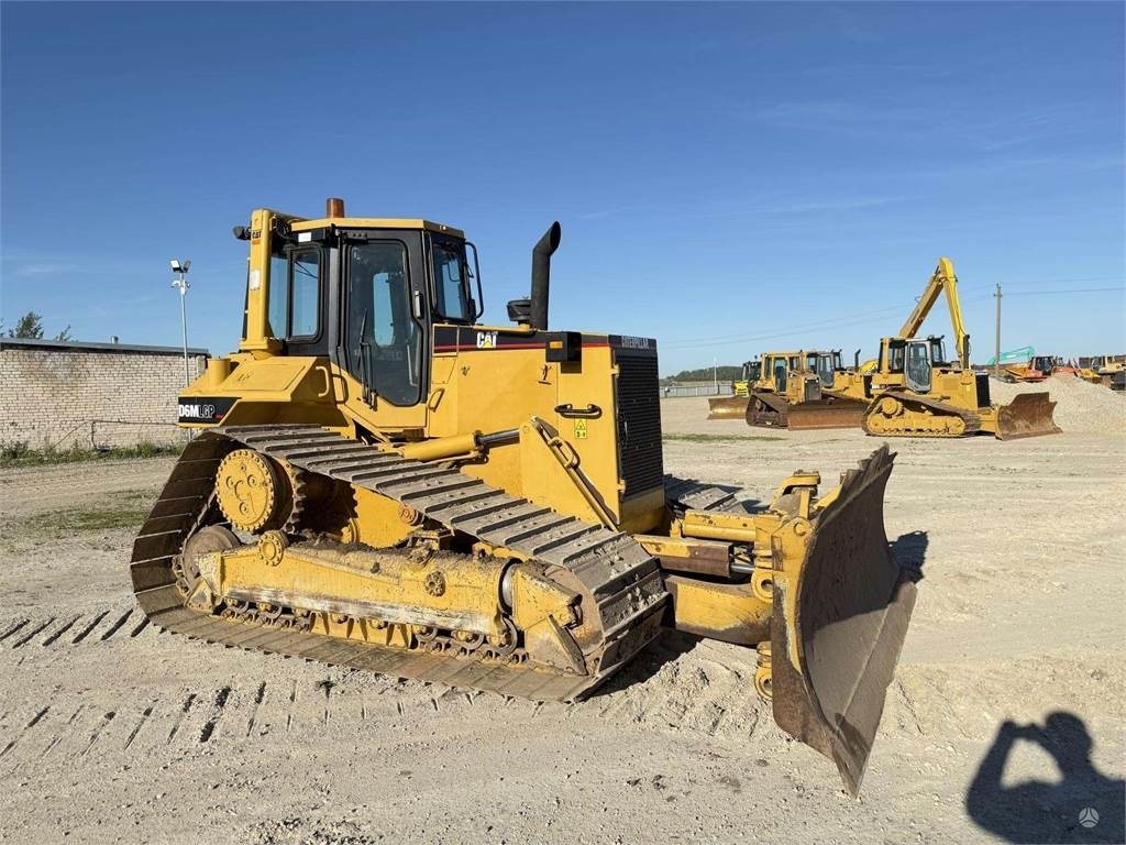 CAT D6M LGP - Bulldozer: foto 1 CAT D6M LGP - Bulldozer: foto 1