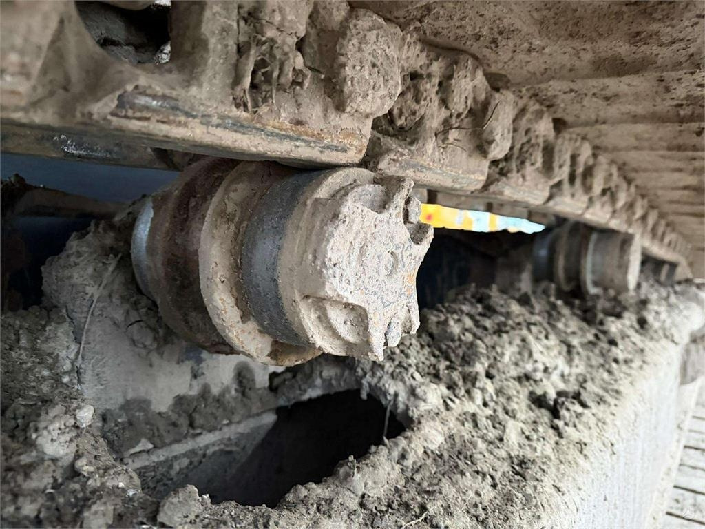 Excavadora de cadenas JCB JC 220 LCT4: foto 16