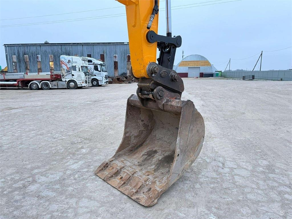 Excavadora de cadenas JCB JC 220 LCT4: foto 8