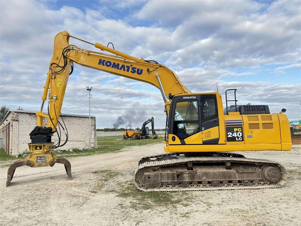 Komatsu PC 240 LC-11 - Excavadora de cadenas: foto 2 Komatsu PC 240 LC-11 - Excavadora de cadenas: foto 2