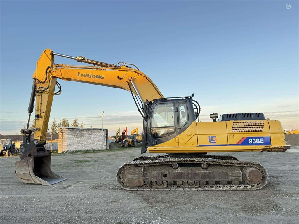 Liugong CLG 936 E cummins + kawasaki - Excavadora de cadenas: foto 2 Liugong CLG 936 E cummins + kawasaki - Excavadora de cadenas: foto 2