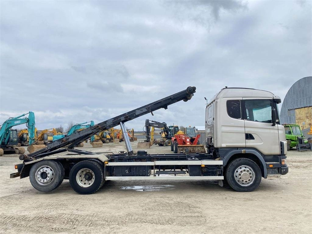 Scania 124 G 400 , manual pump - Camión multibasculante: foto 2 Scania 124 G 400 , manual pump - Camión multibasculante: foto 2