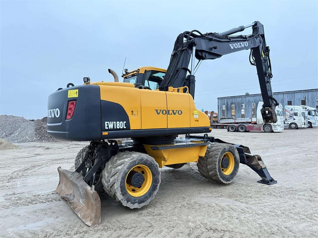 Volvo EW 180 C - Excavadora de ruedas: foto 4 Volvo EW 180 C - Excavadora de ruedas: foto 4