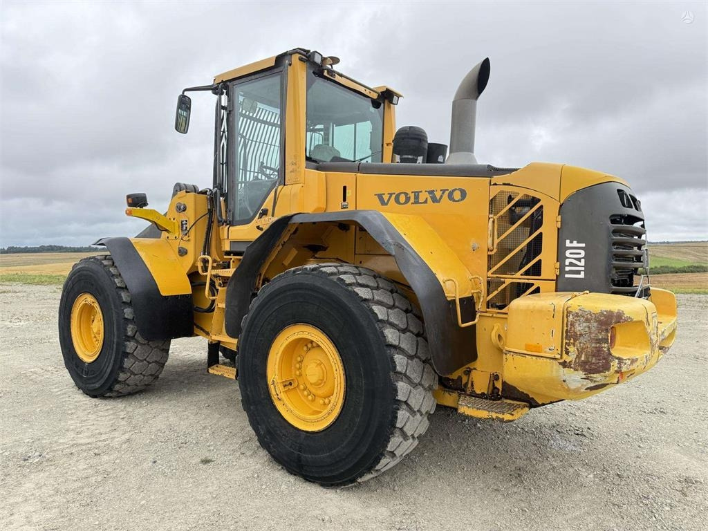 Volvo L 120 F , 4rd line , coupler - Cargadora de ruedas: foto 3 Volvo L 120 F , 4rd line , coupler - Cargadora de ruedas: foto 3