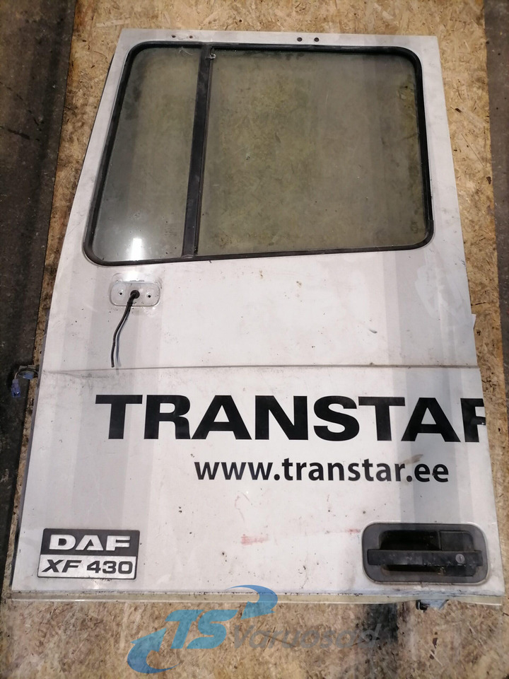 DAF Door 1304060 - Puerta y piezas para Camión: foto 1 DAF Door 1304060 - Puerta y piezas para Camión: foto 1
