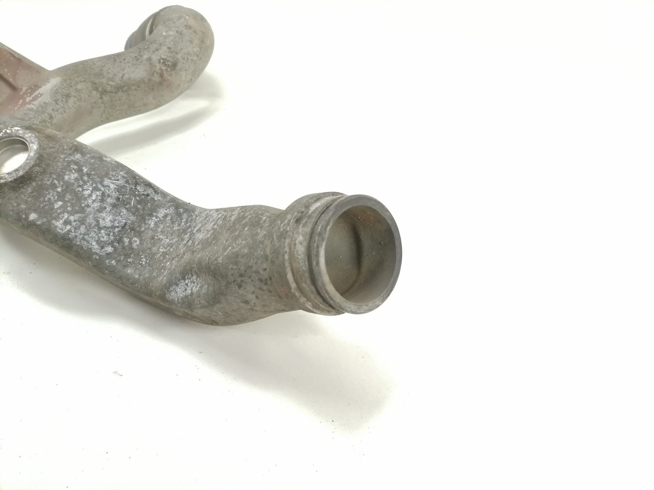 MAN Coolant pipe 51063023263 - Sistema de refrigeración para Camión: foto 3 MAN Coolant pipe 51063023263 - Sistema de refrigeración para Camión: foto 3